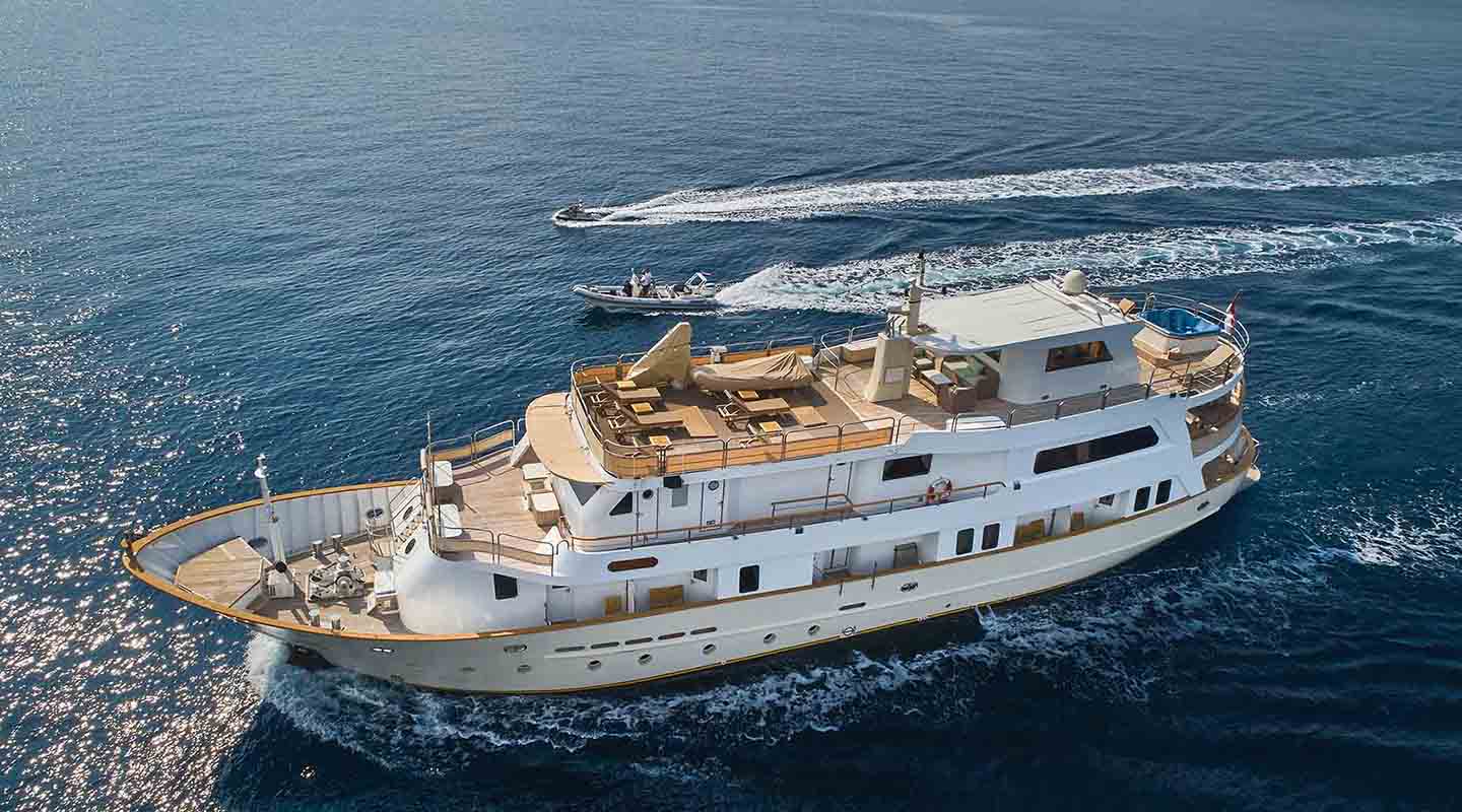 LA PERLA Cruising