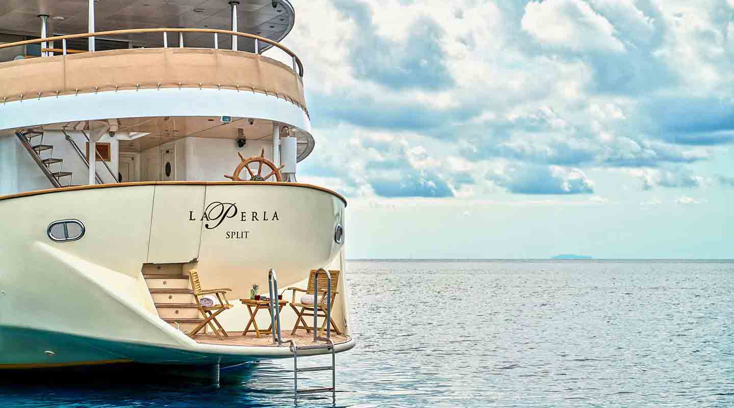 LA PERLA Platform