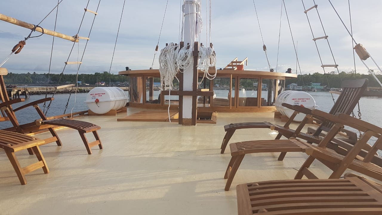 LEYLA Sundeck