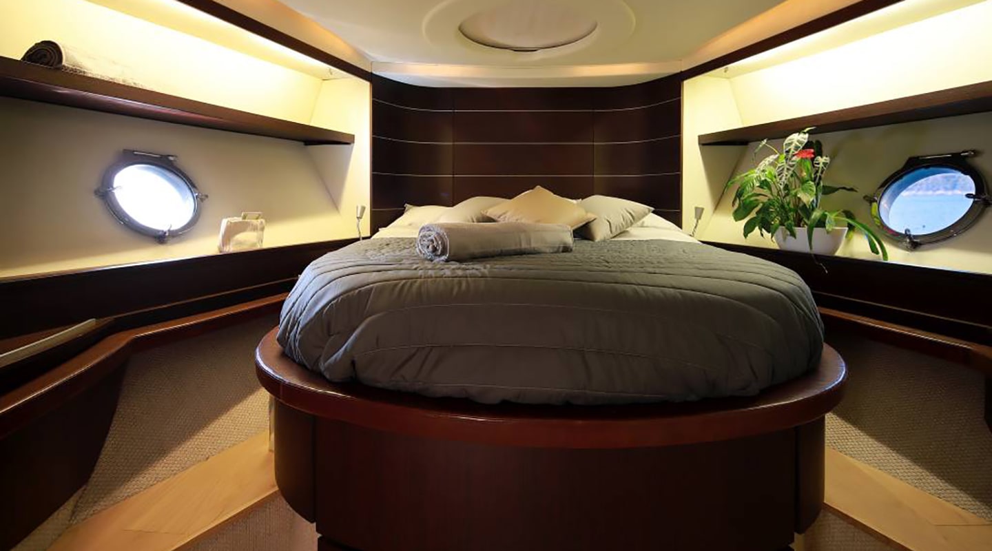 MAORO VIP cabin