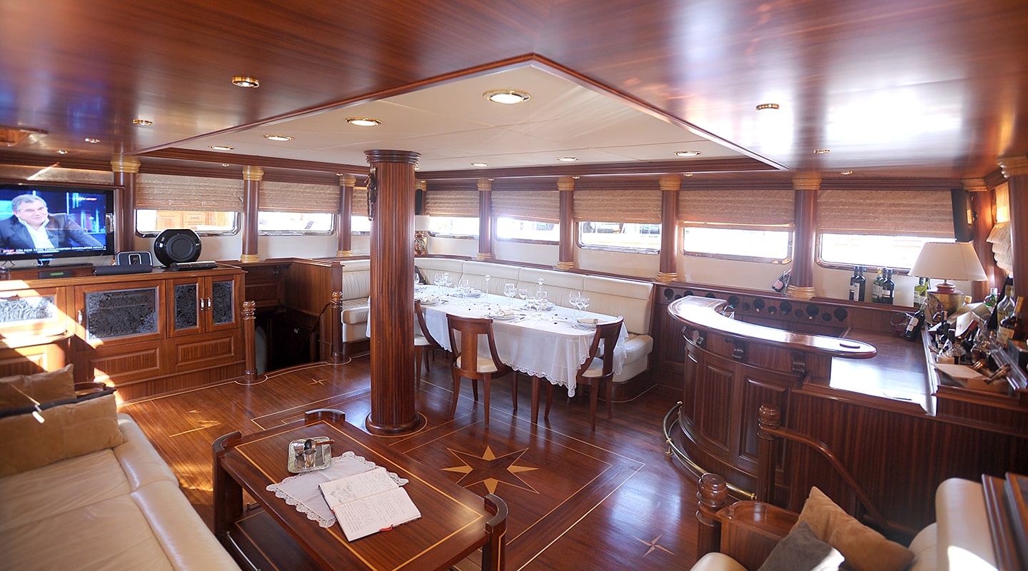 MARE NOSTRUM Salon