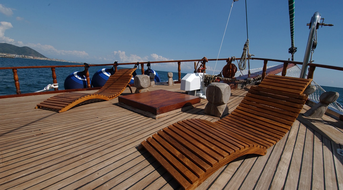 MARIA GIOVANNA Bow deck
