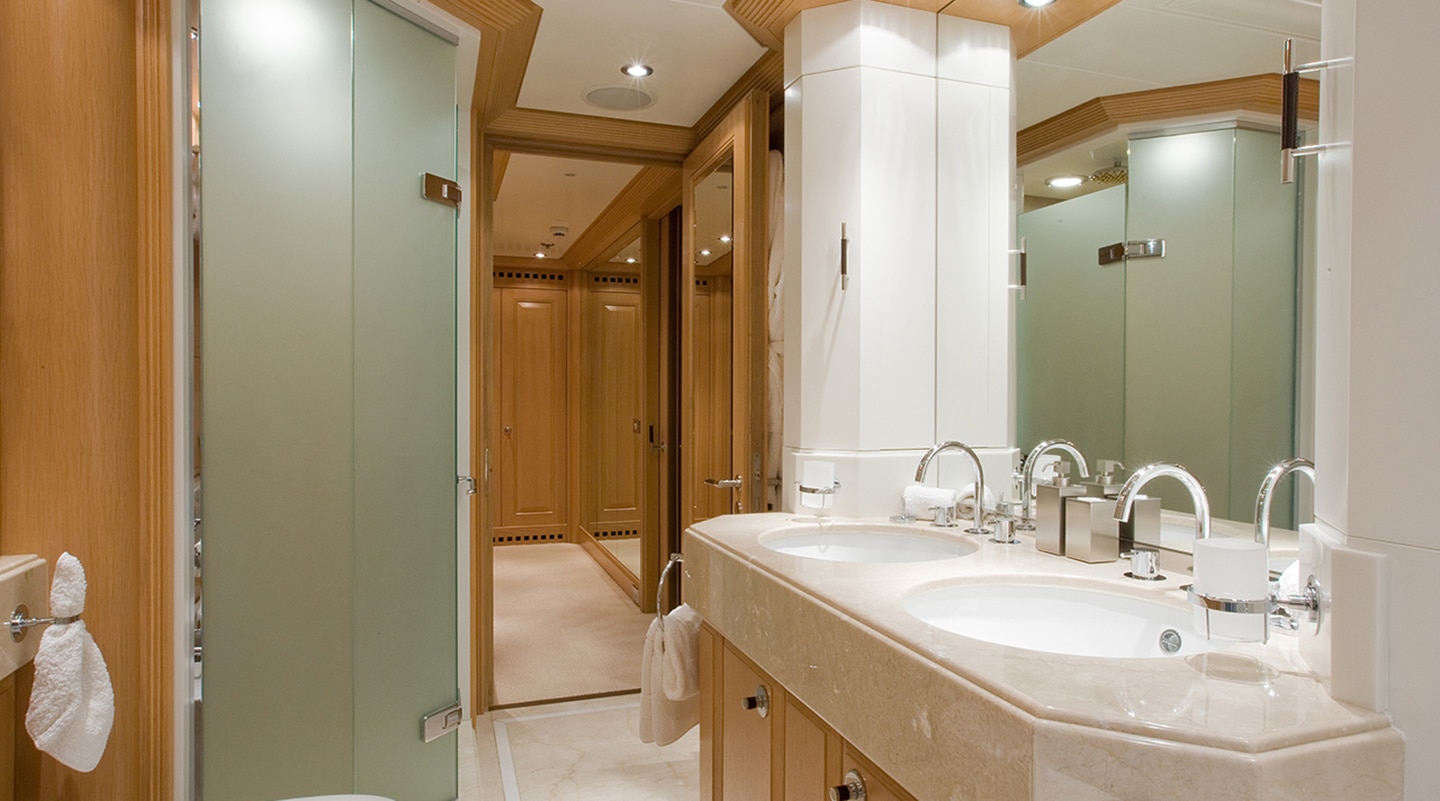 MERCURY Bathroom