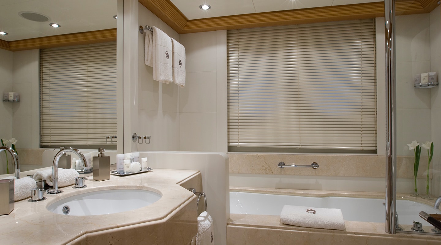 MERCURY Bathroom