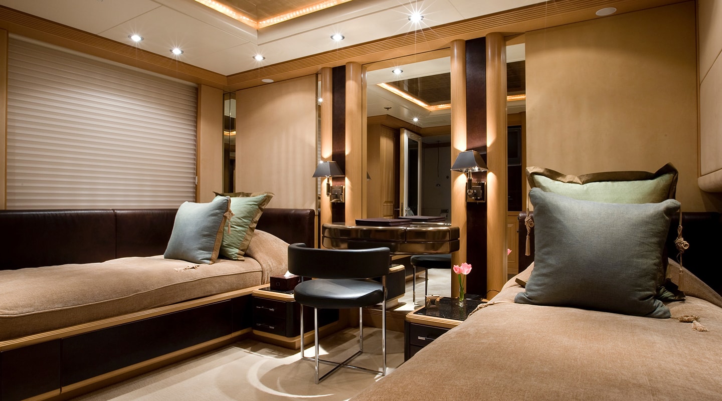 MERCURY Twin cabin