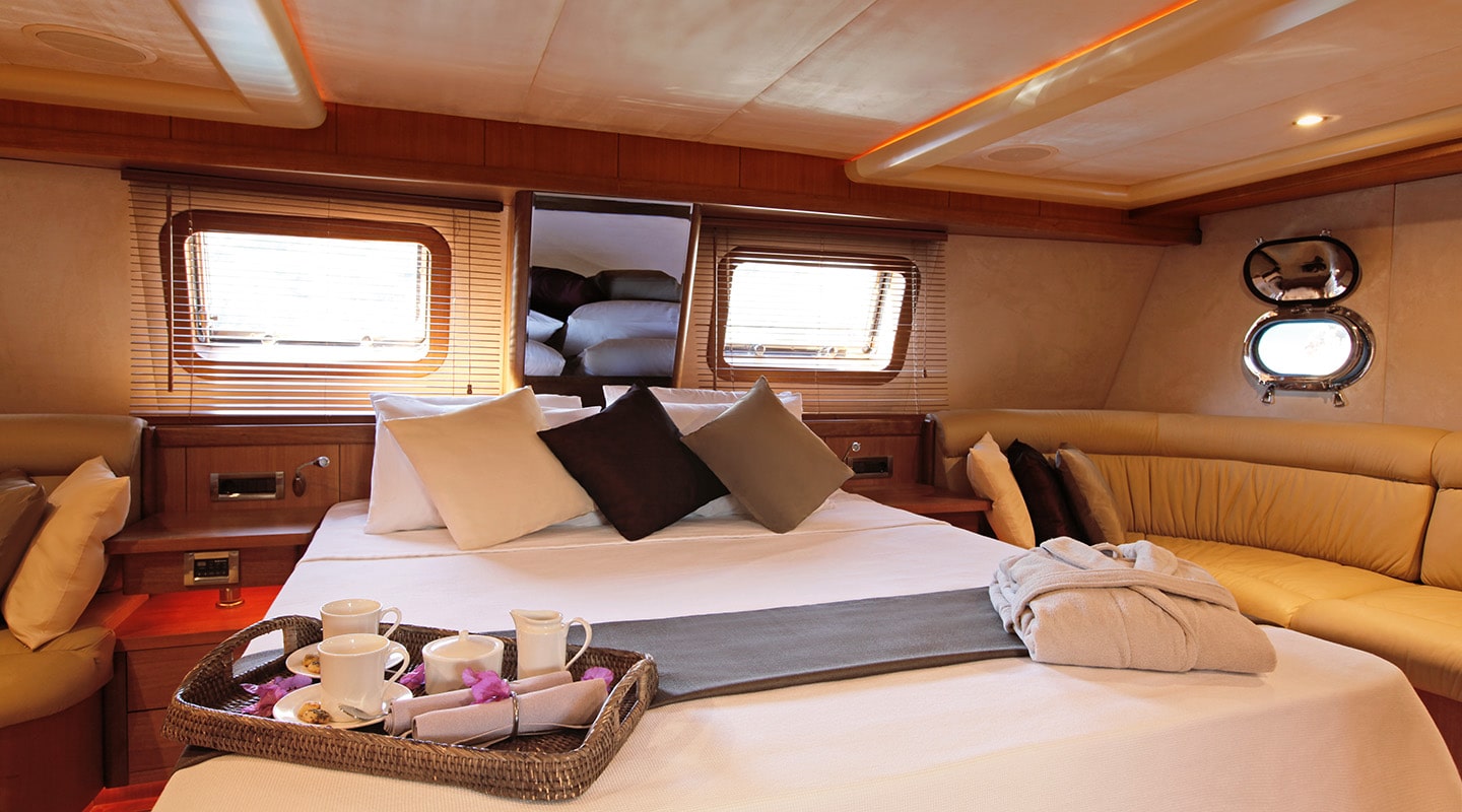 MISS B Double cabin