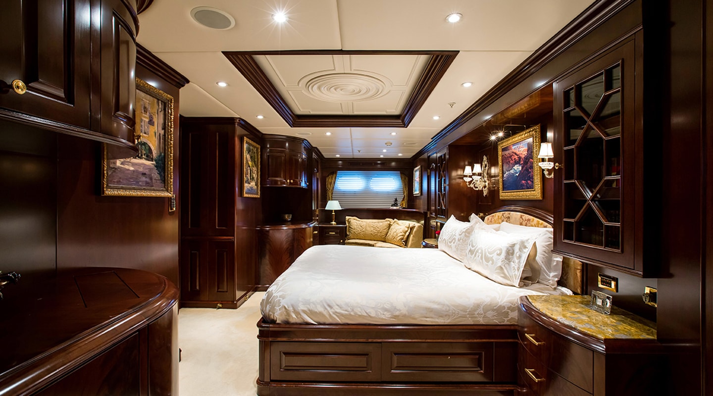 MUSTIQUE Double cabin