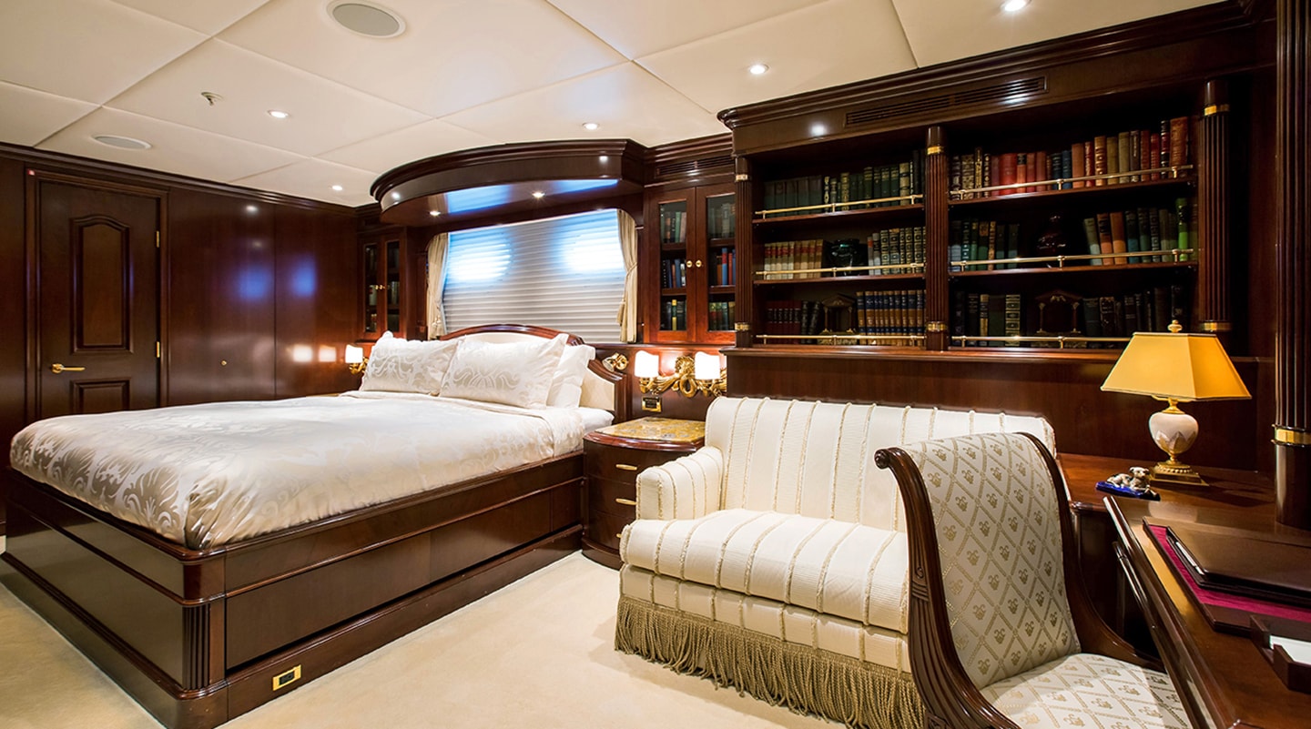 MUSTIQUE Double cabin
