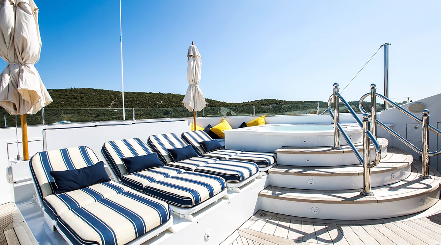 MUSTIQUE Flybridge