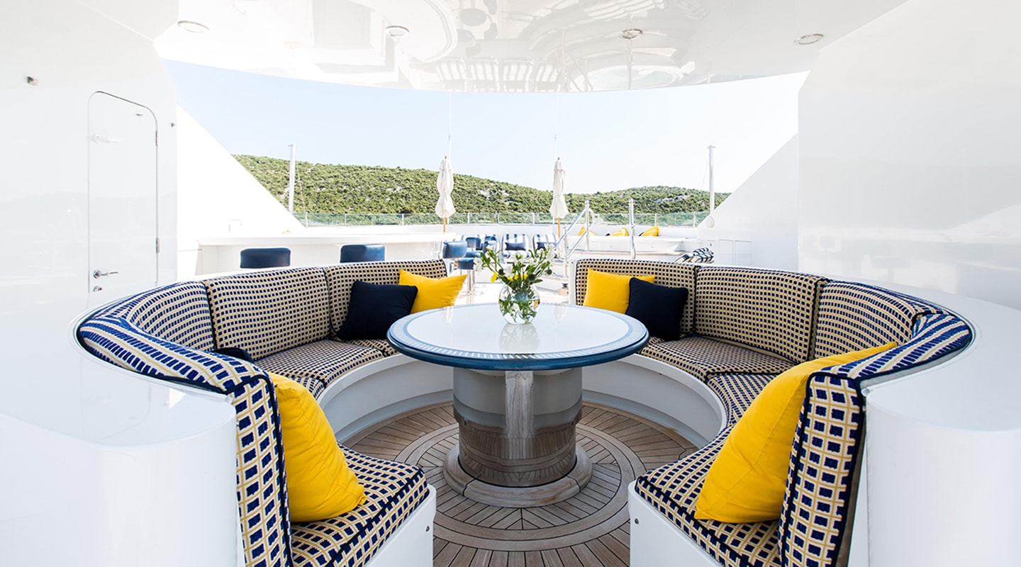 MUSTIQUE Lounge area