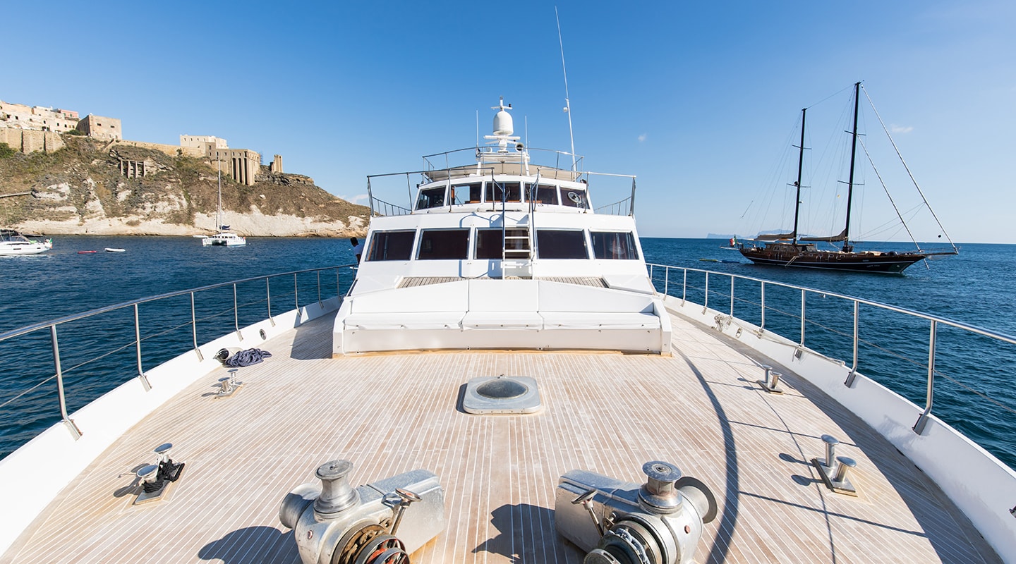 NAFISA Bow deck