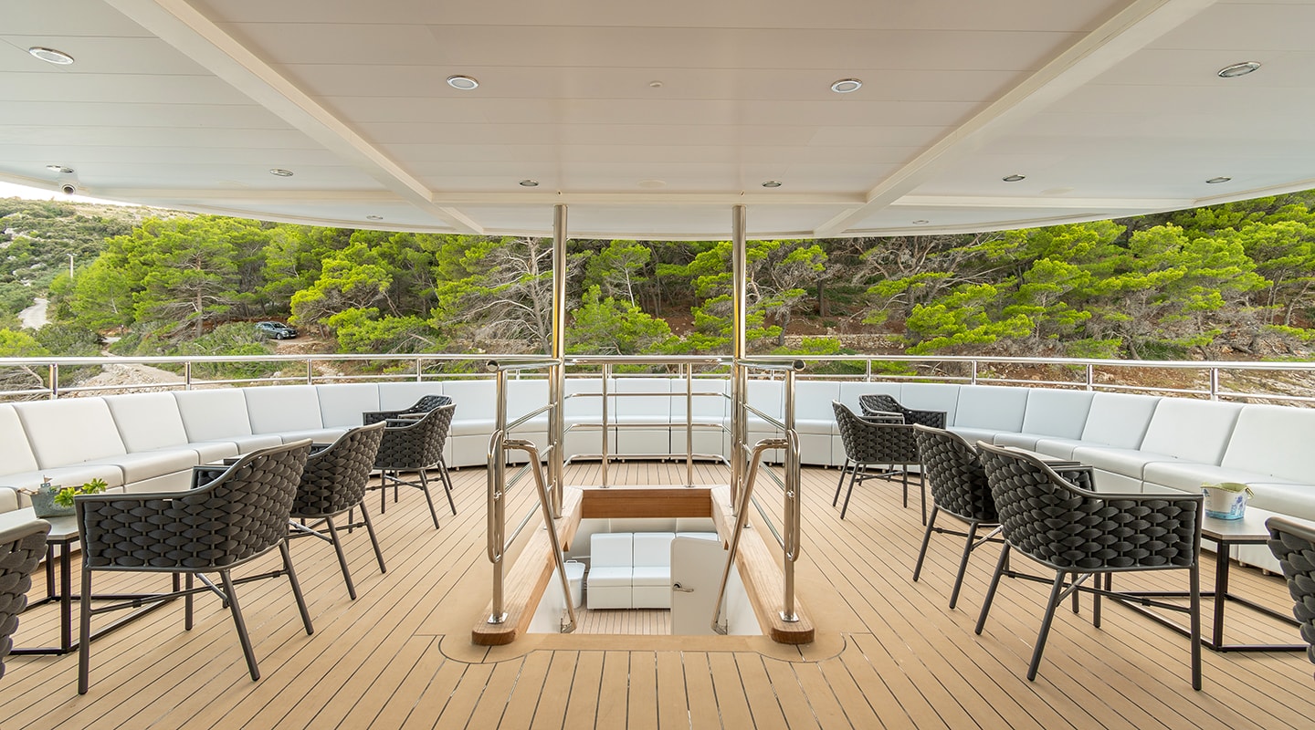 OHANA Lounge area