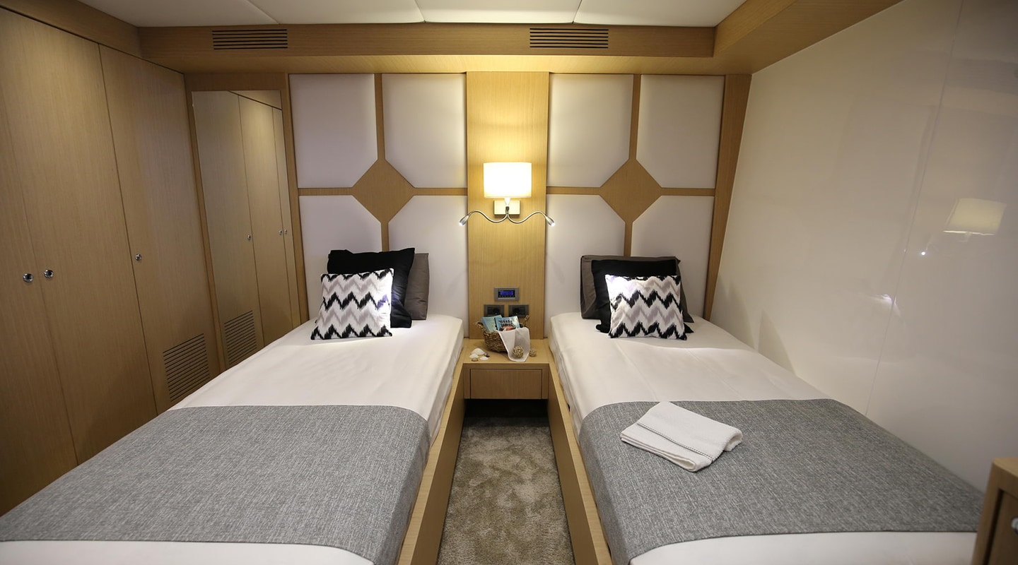 OTTAWA Twin cabin