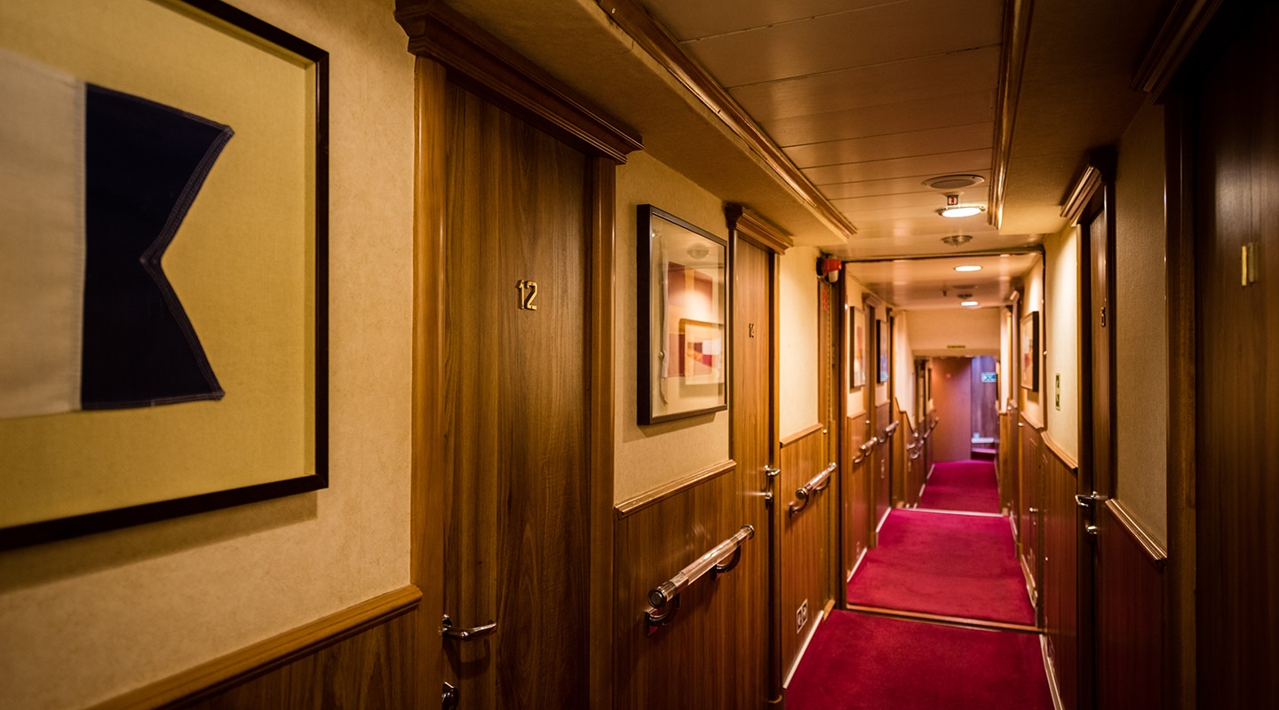 PANORAMA Hallway