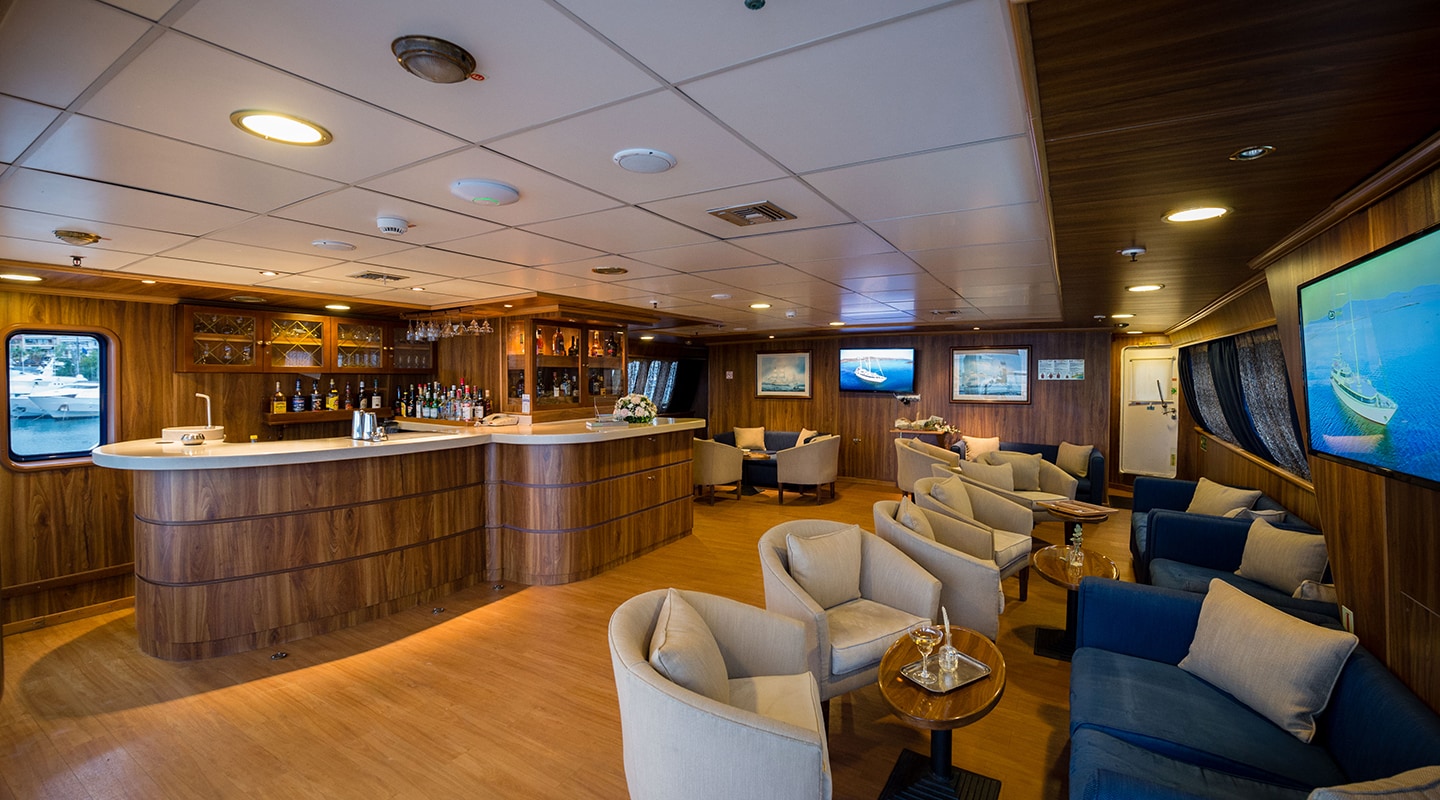 PANORAMA Saloon