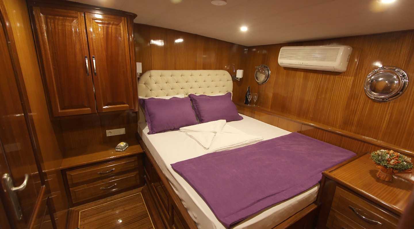 QUEEN LILA Double cabin