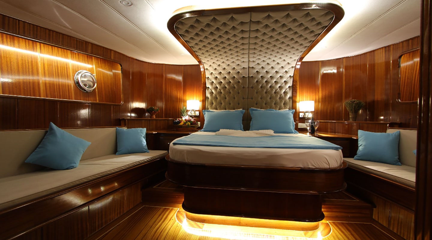 QUEEN LILA Master cabin