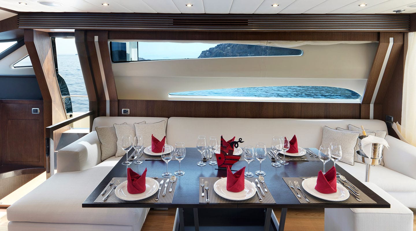 RUBY Dining area