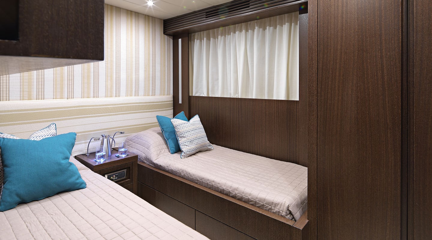 RUBY Twin cabin