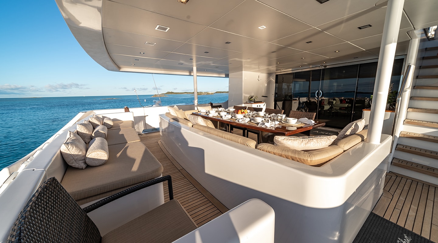 SEA AXIS Aft deck