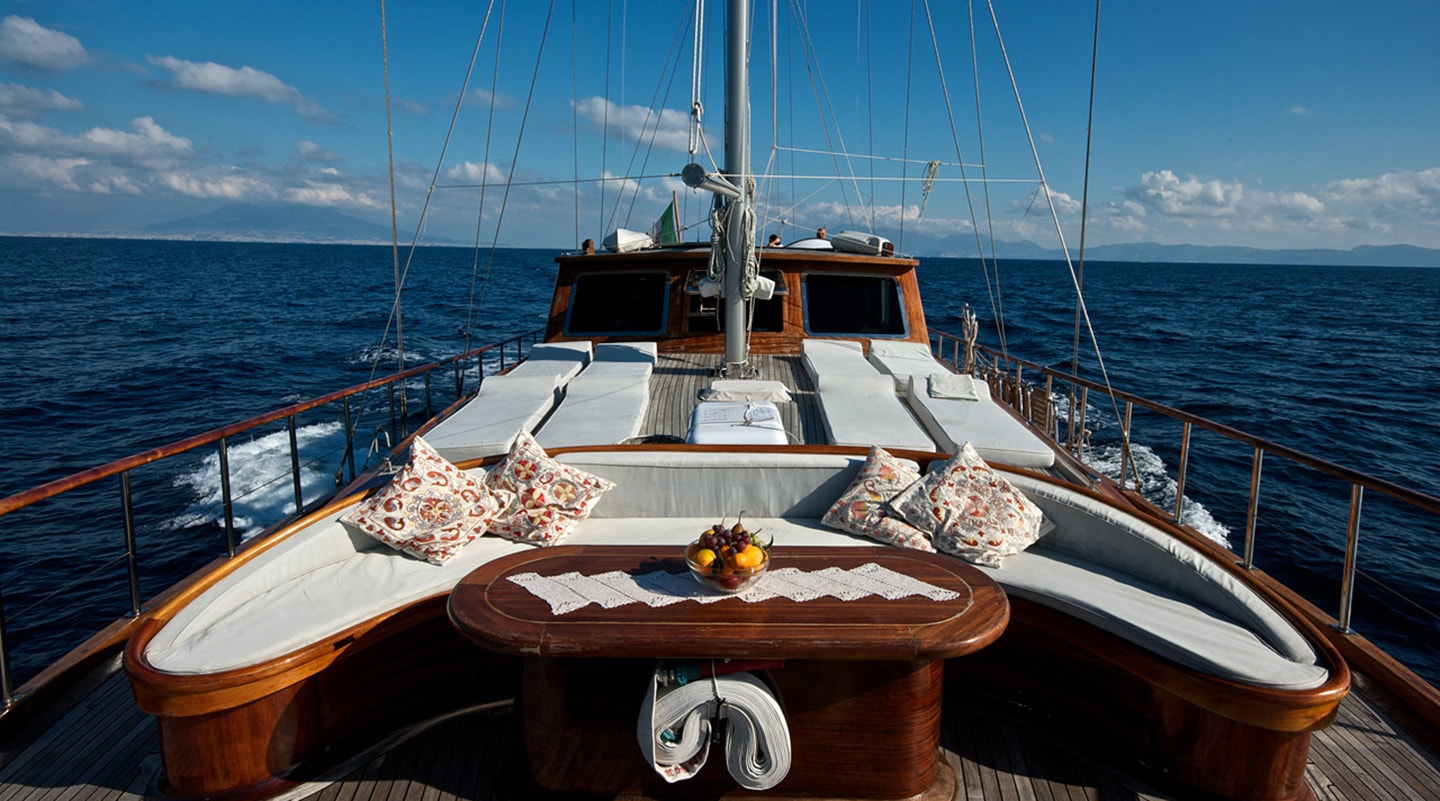 SILVER STAR II Bow deck