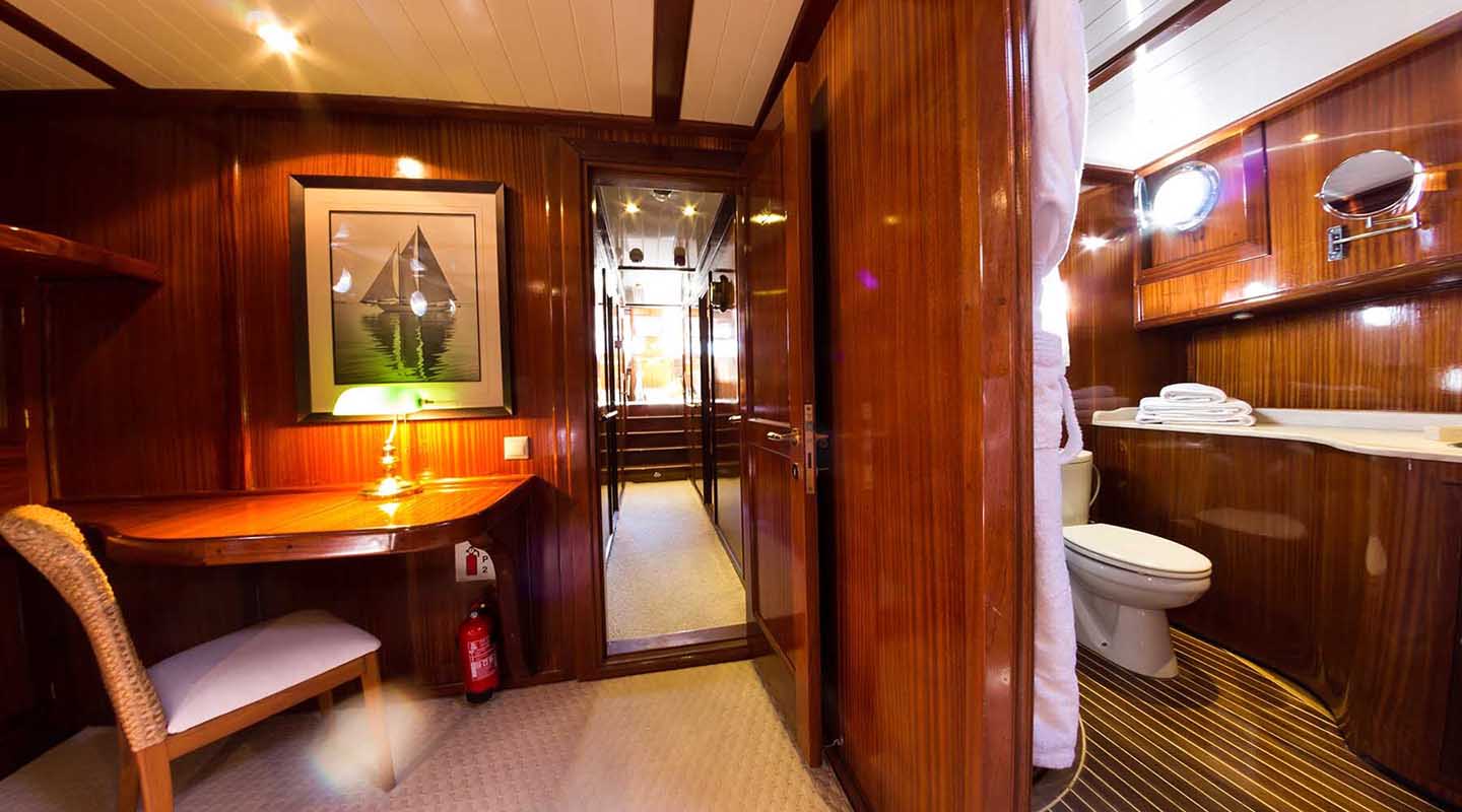 SMART SPIRIT Master cabin