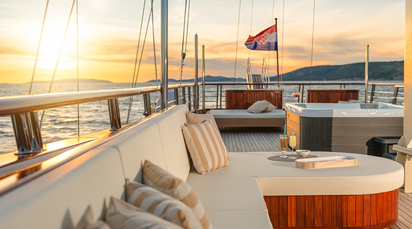 SON DE MAR Flybridge