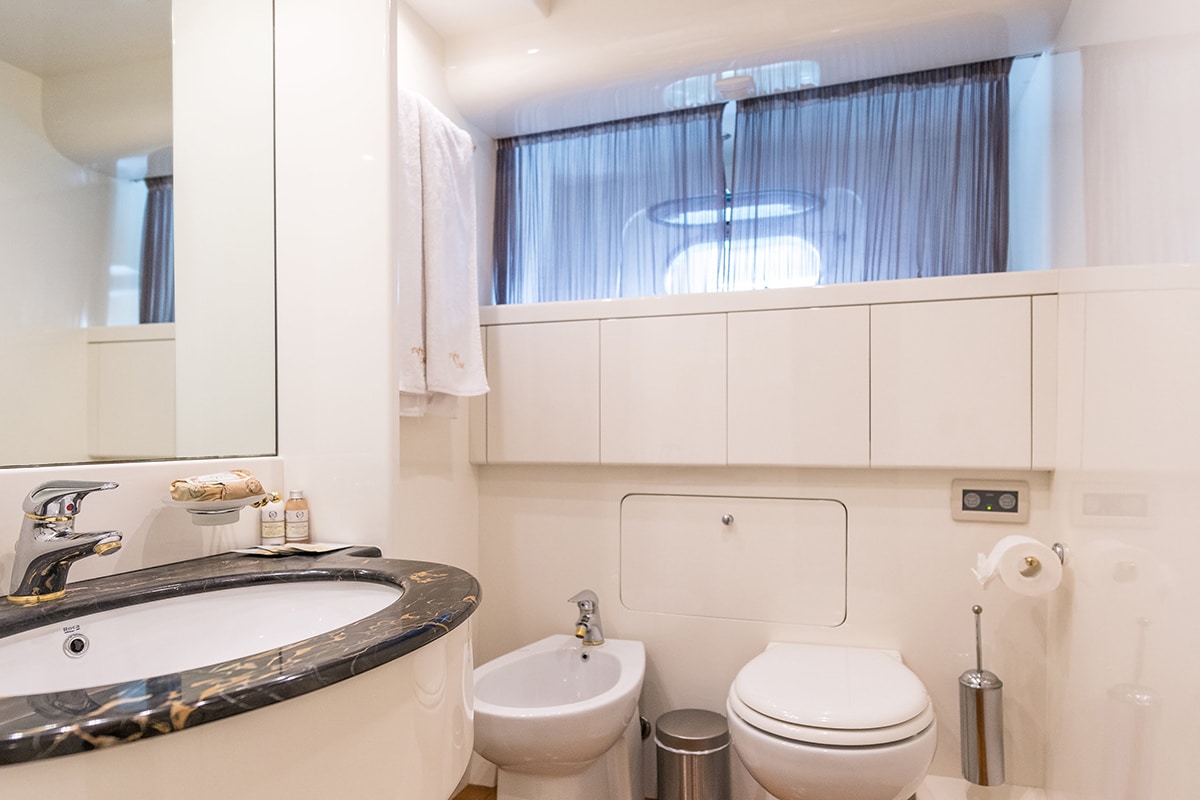 STAR LINK Bathroom