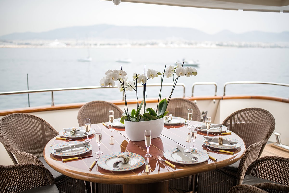 STAR LINK Dining area on Aft deck