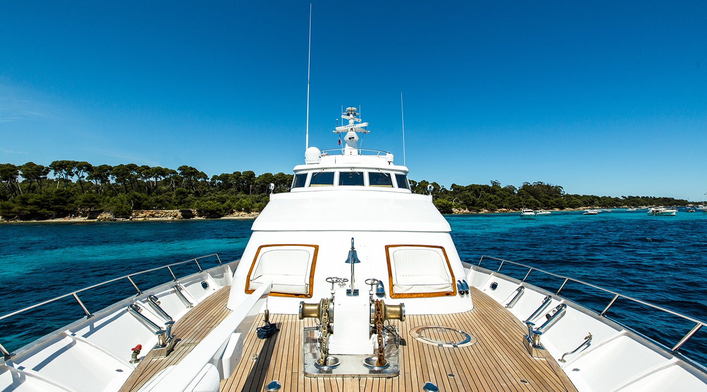 STAR OF THE SEA Bow deck