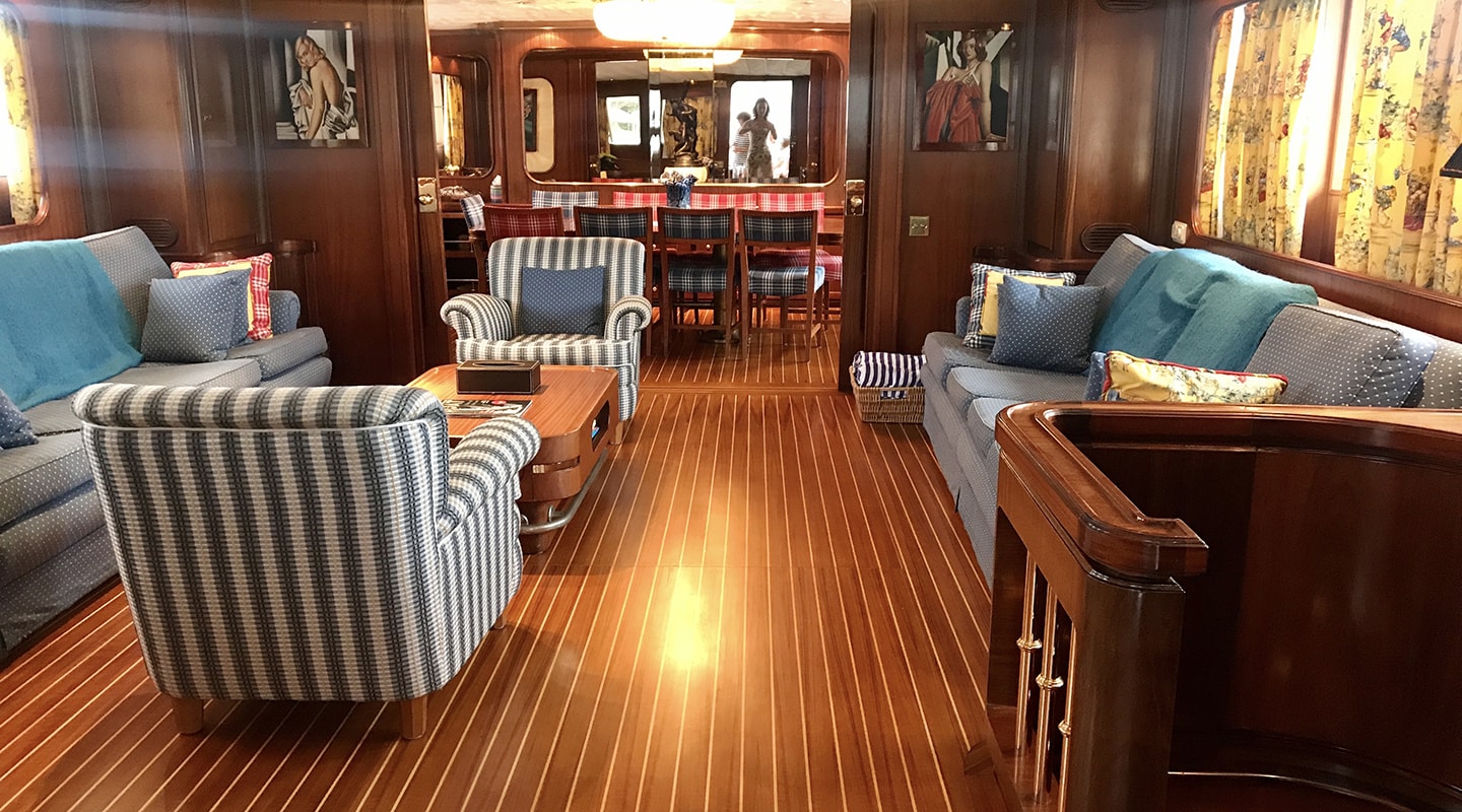 STAR OF THE SEA Salon