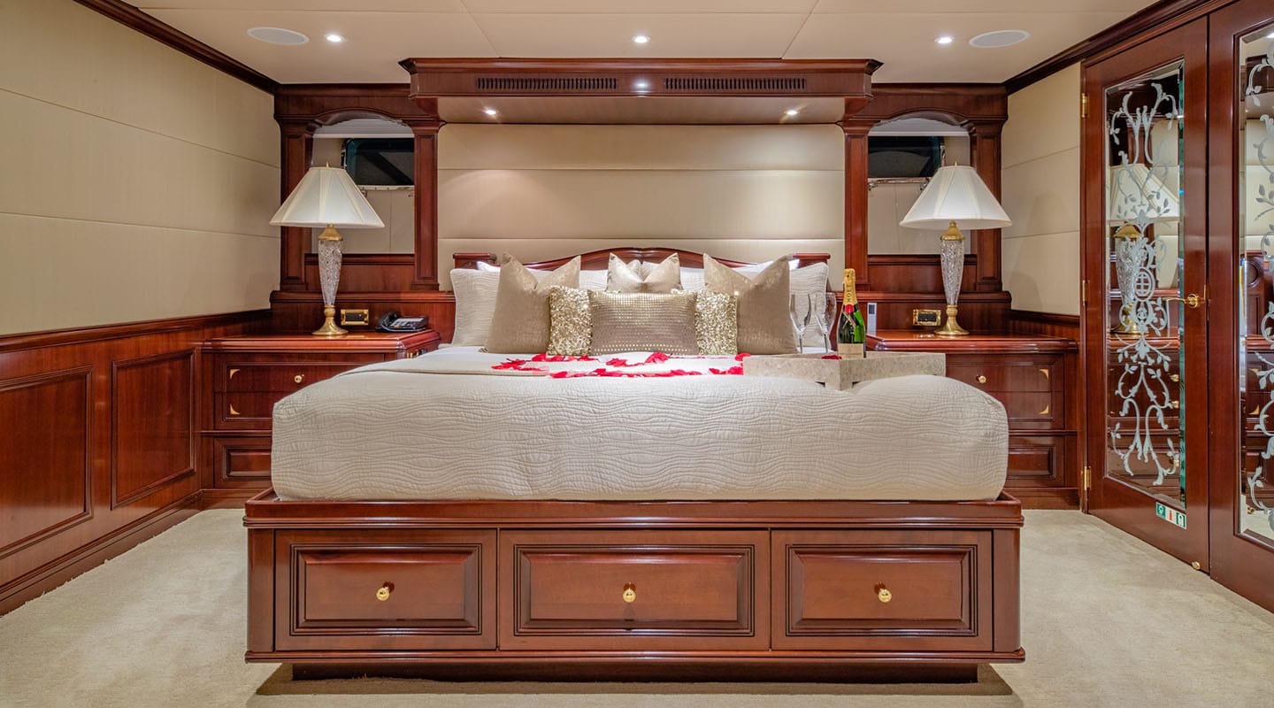 STAR SHIP Double cabin