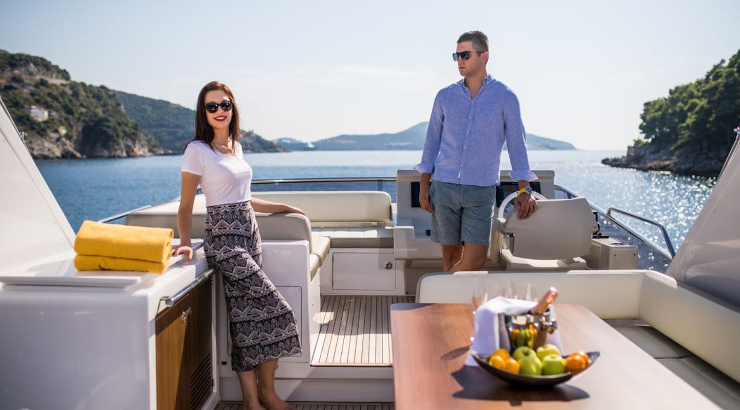 TAMARA II Flybridge