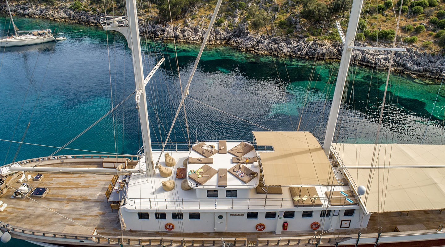 TERSANE 8 Anchored