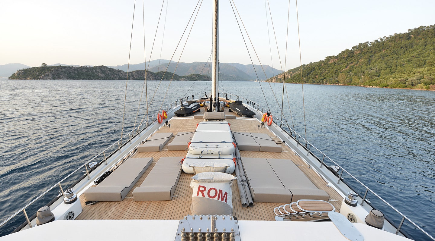 WHITE SOUL Sun deck