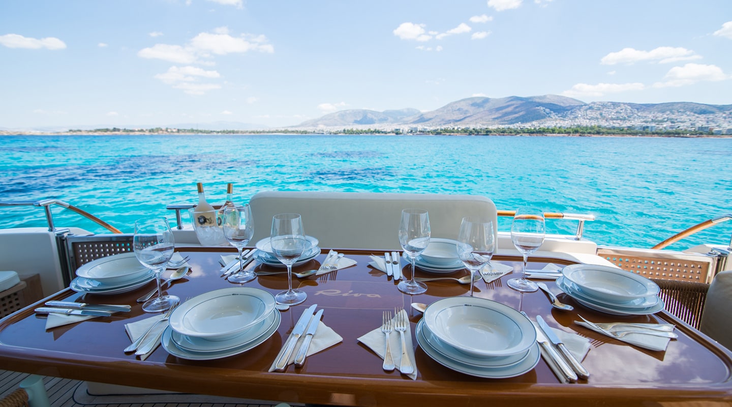 ANTAMAR II Aft deck