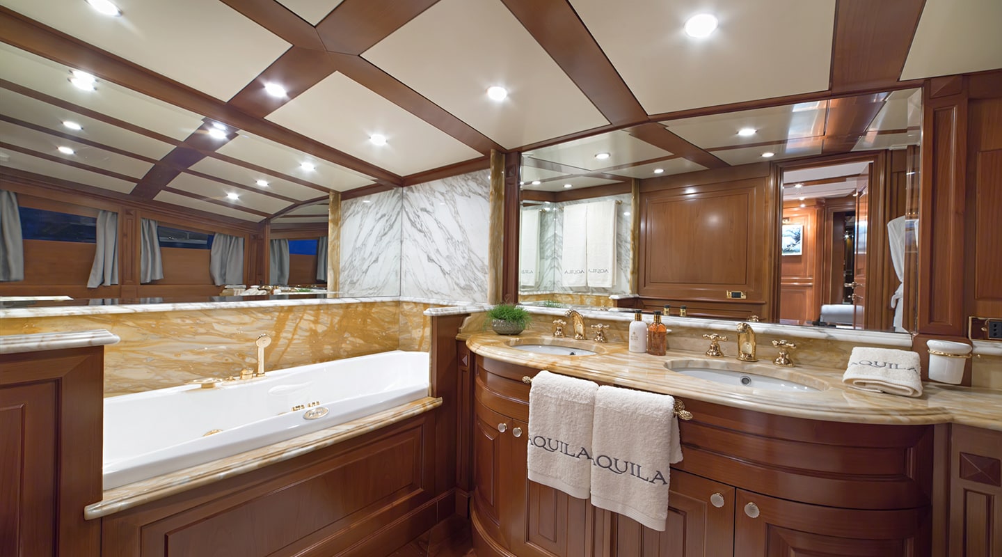 AQUILA Bathroom
