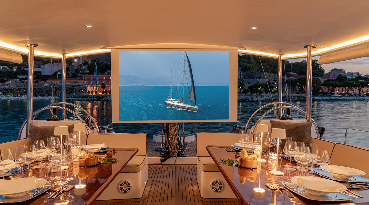 ASHLEYROSE 110 Aft deck