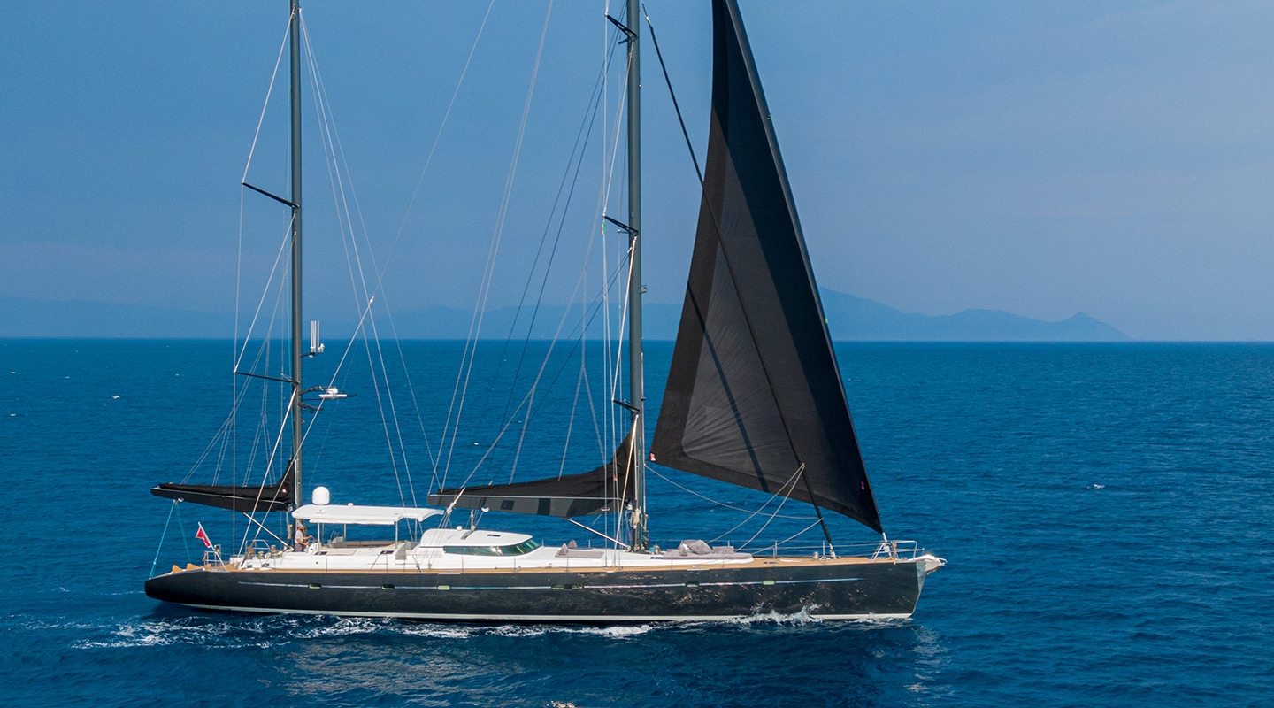 ASHLEYROSE 110 Sailing