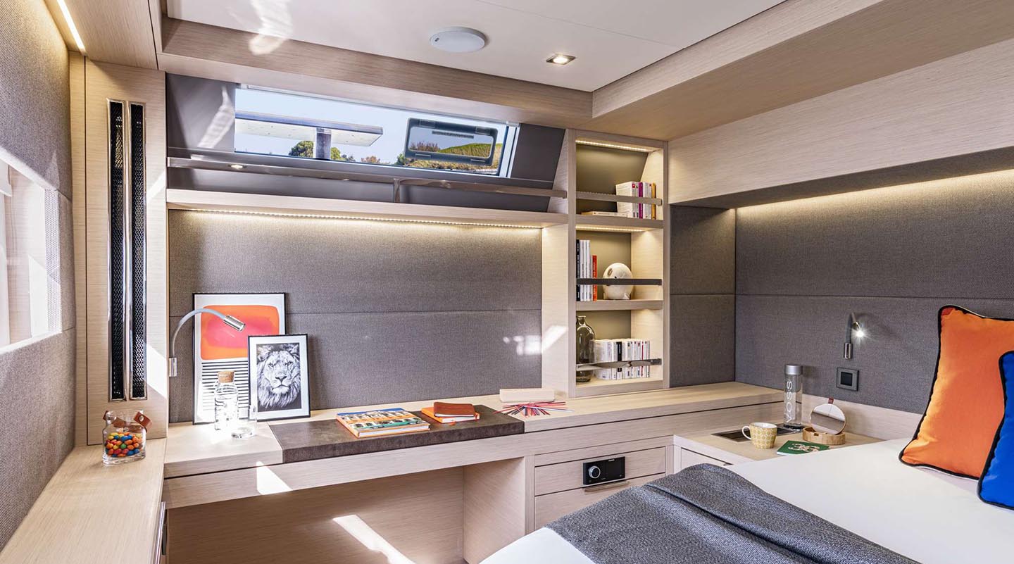 AZUL Double cabin