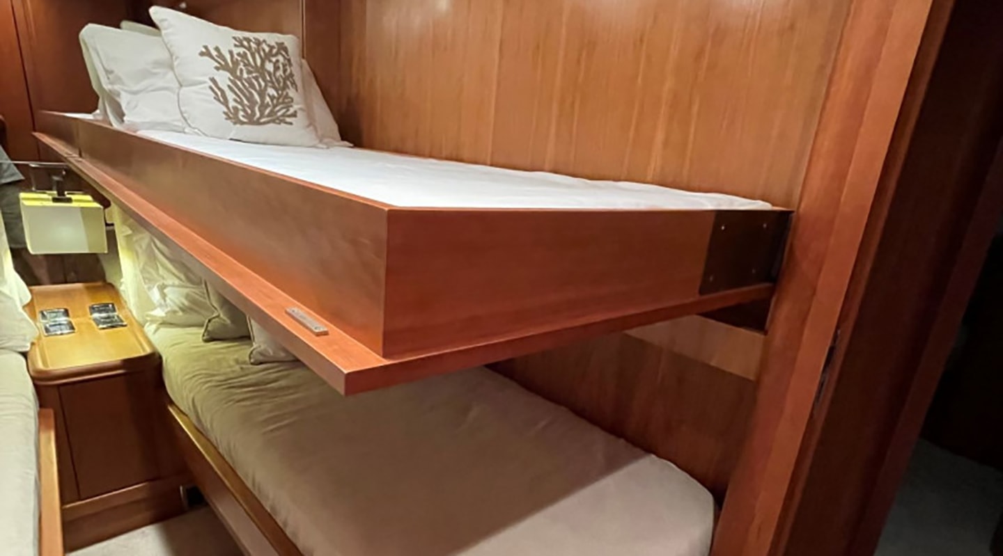 BIANCA II Triple cabin
