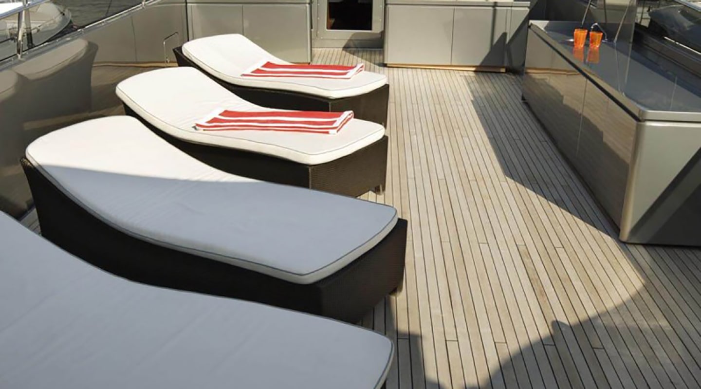 BLUE HEAVEN 2 Flybridge