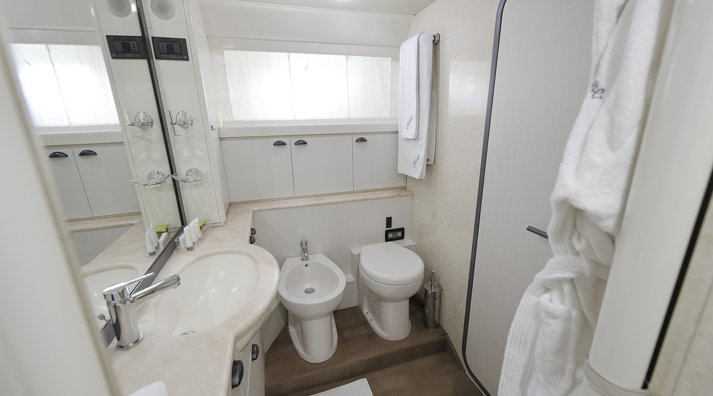 CELINE Bathroom