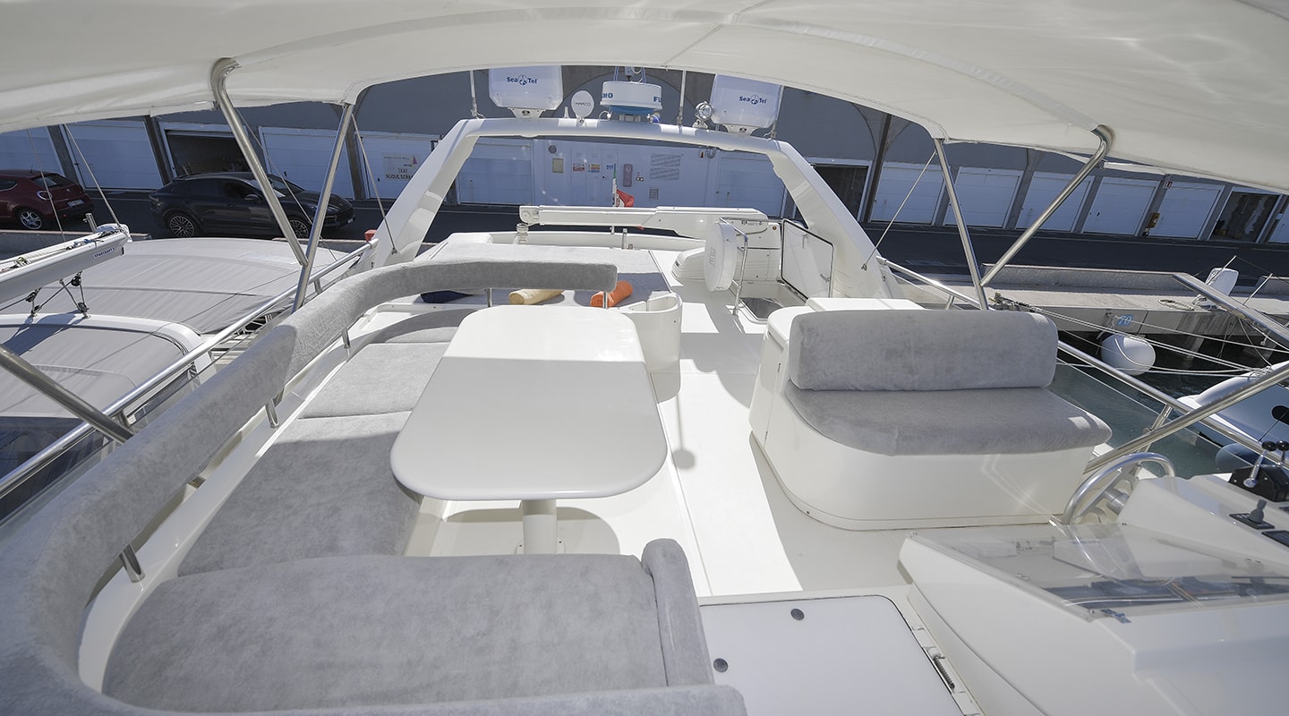 CELINE Flybridge