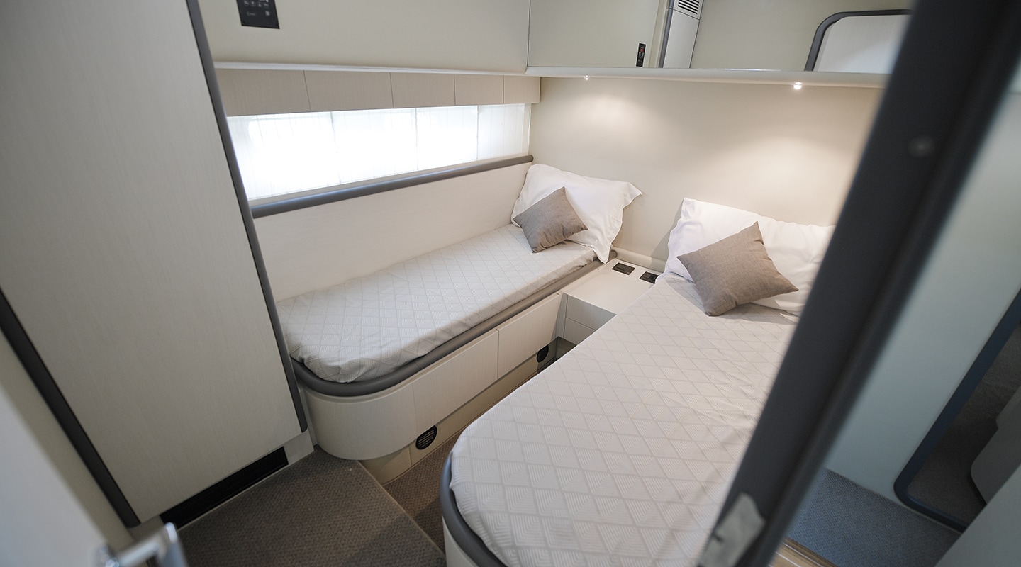 CELINE Twin cabin