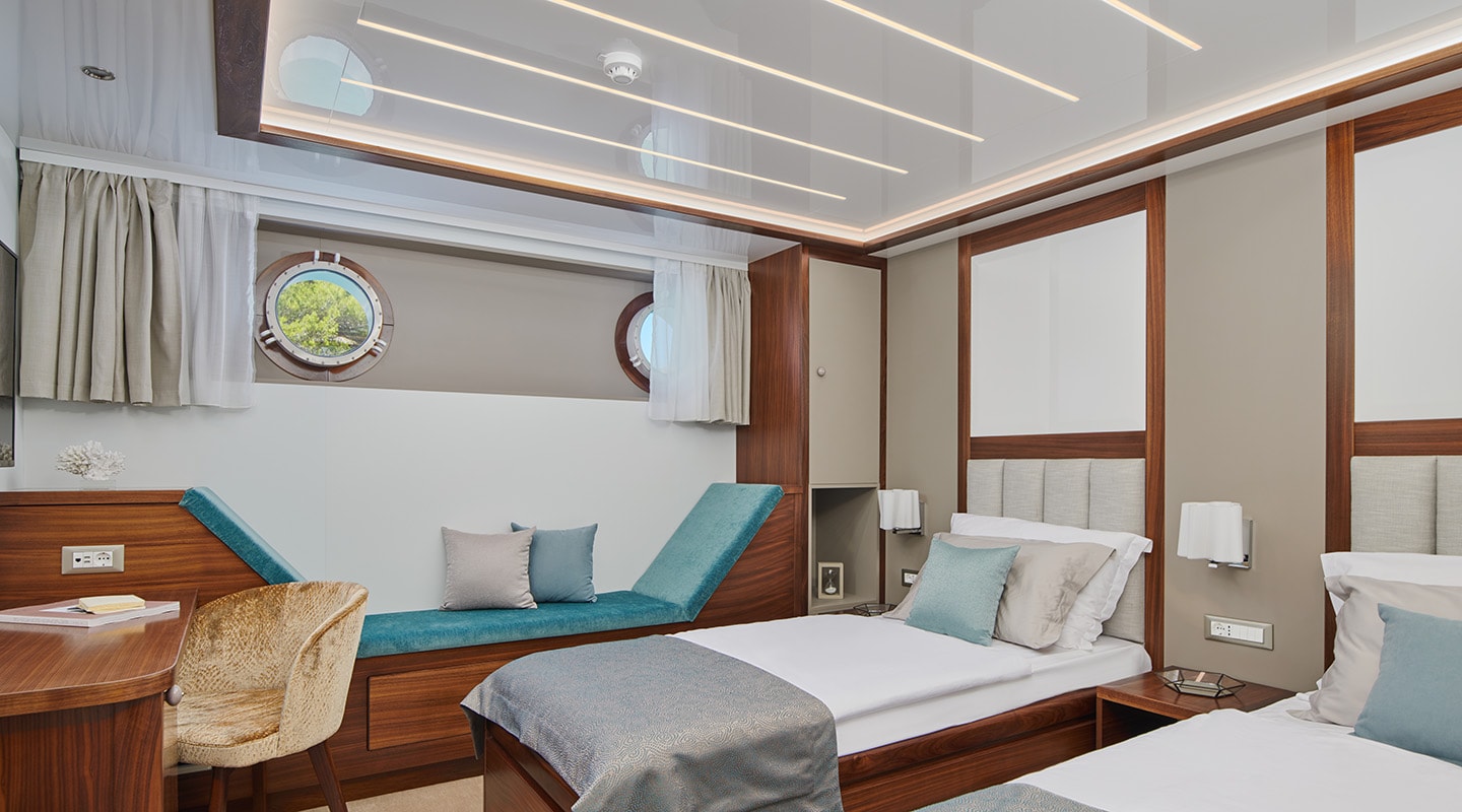 CORSARIO Twin cabin