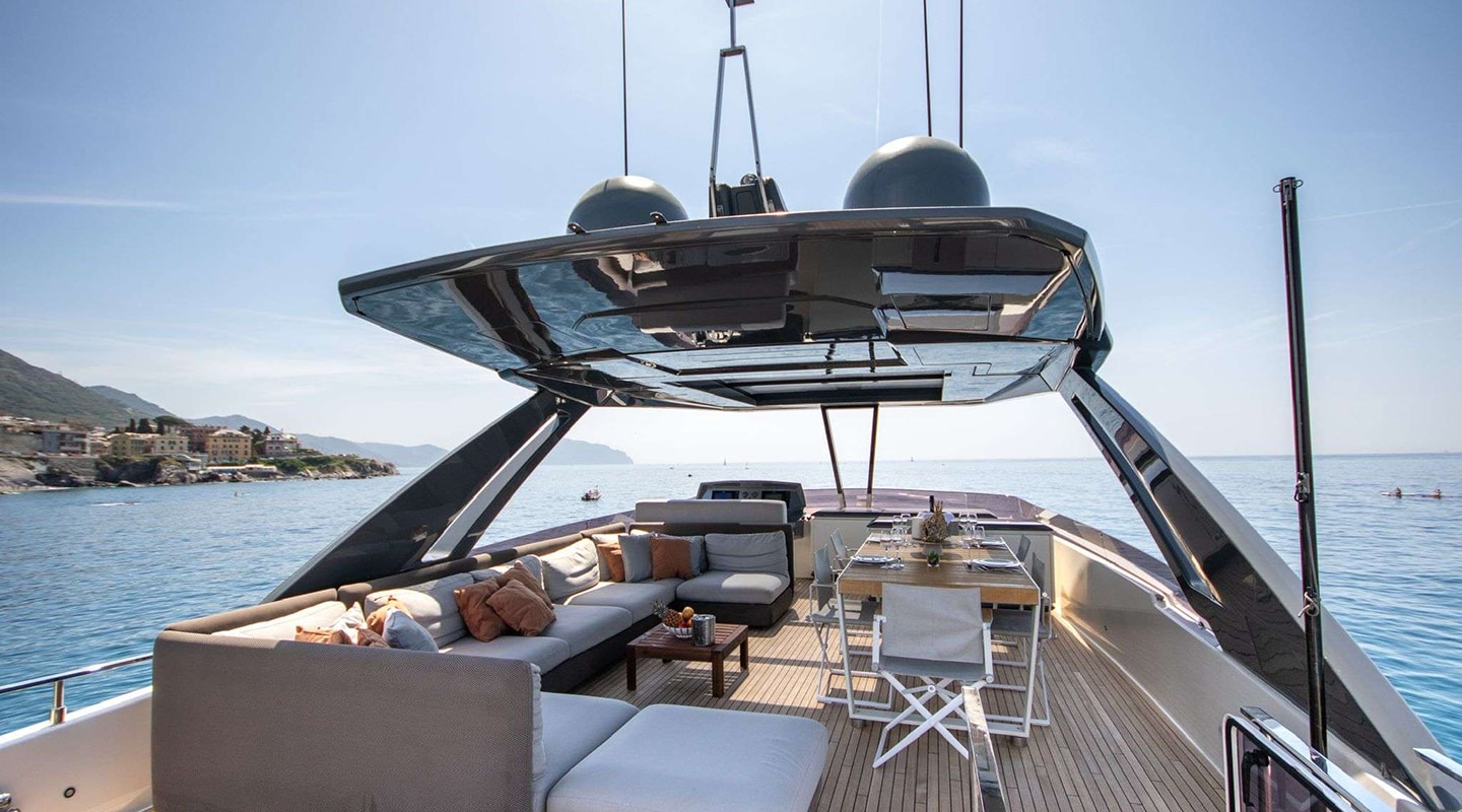 E3 Flybridge