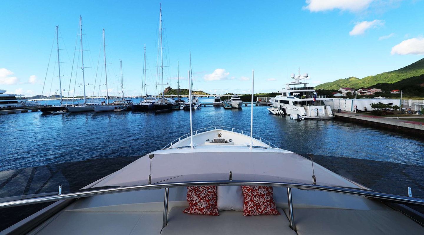 ECLIPSE 114 Bow deck