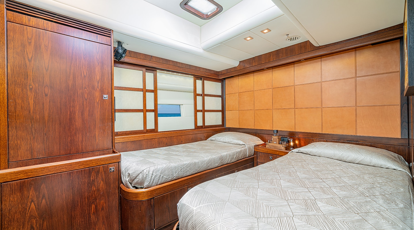 FARANDWIDE Twin cabin
