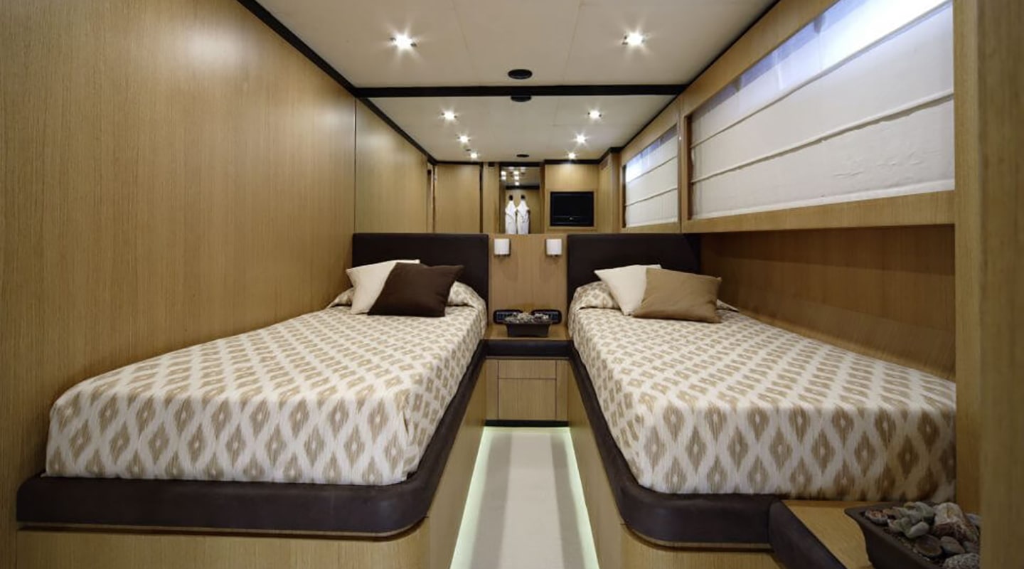 BLUE HEAVEN 2 Twin cabin